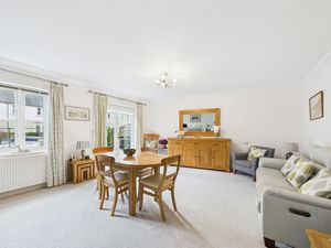 Dining Room- click for photo gallery